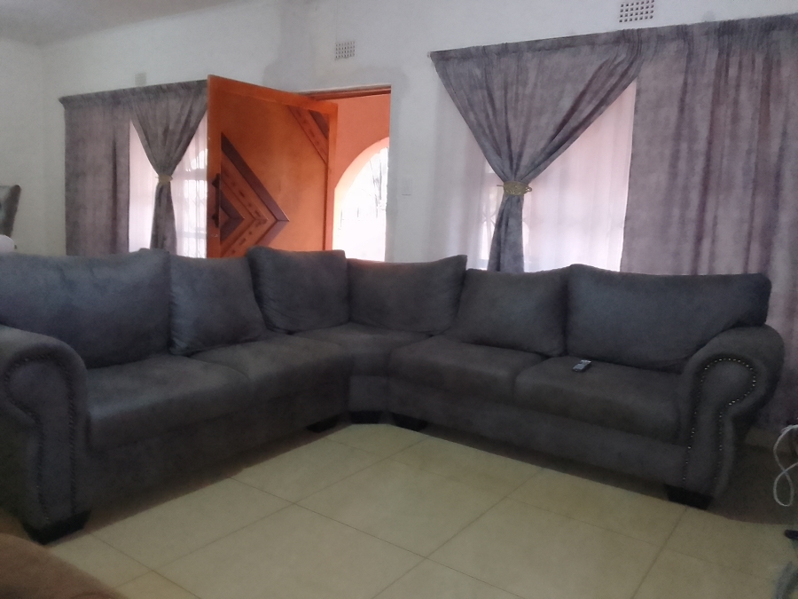 3 Bedroom Property for Sale in Geelhoutpark North West